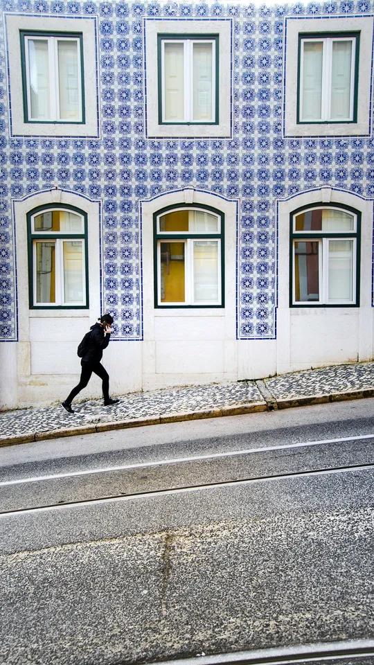Edificio decorato con azulejos